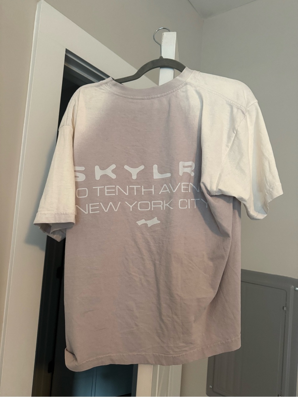 LIMITED EDITION NYC POPUP SKYLRK TOP